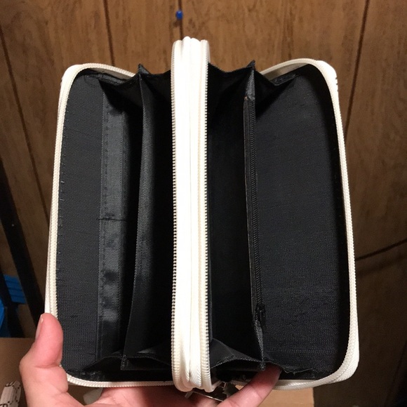 Butterfly and Bird Wristlet Wallet - Picture 9 of 14